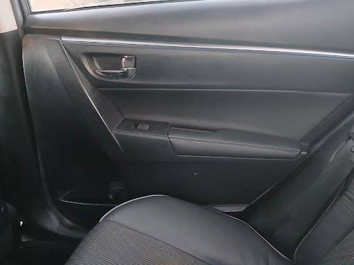 Toyota-corolla-se-1914-grey-10