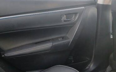 Toyota-corolla-se-1914-grey-9