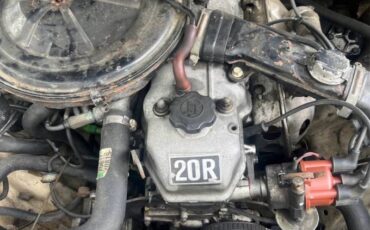 Toyota-corona-1977-white-15