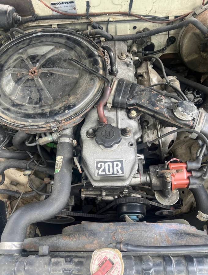 Toyota-corona-1977-white-15