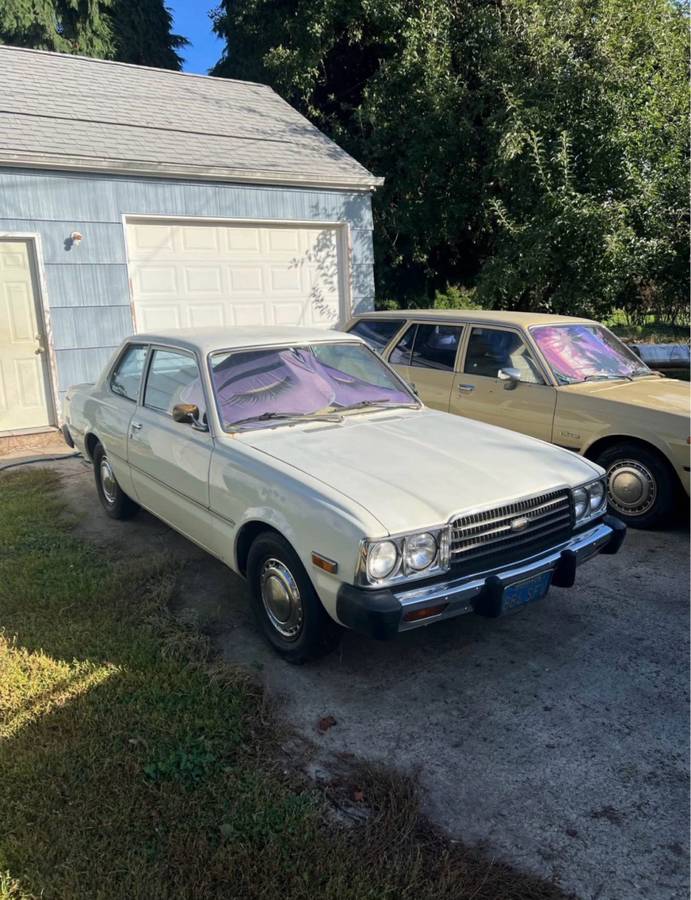 Toyota-corona-1977-white