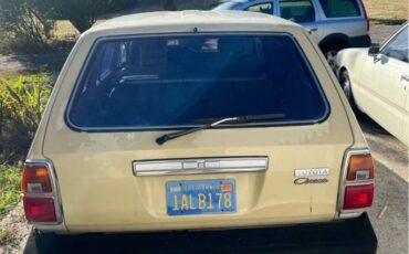 Toyota-corona-1980-brown-2