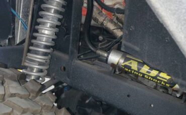 Toyota-fj45-1984-grey-1