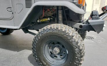 Toyota-fj45-1984-grey-6