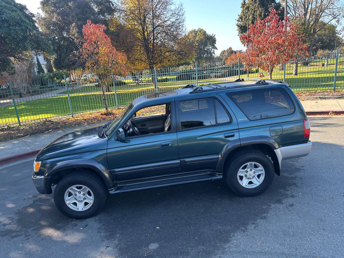 Toyota-forerunner-1996-3