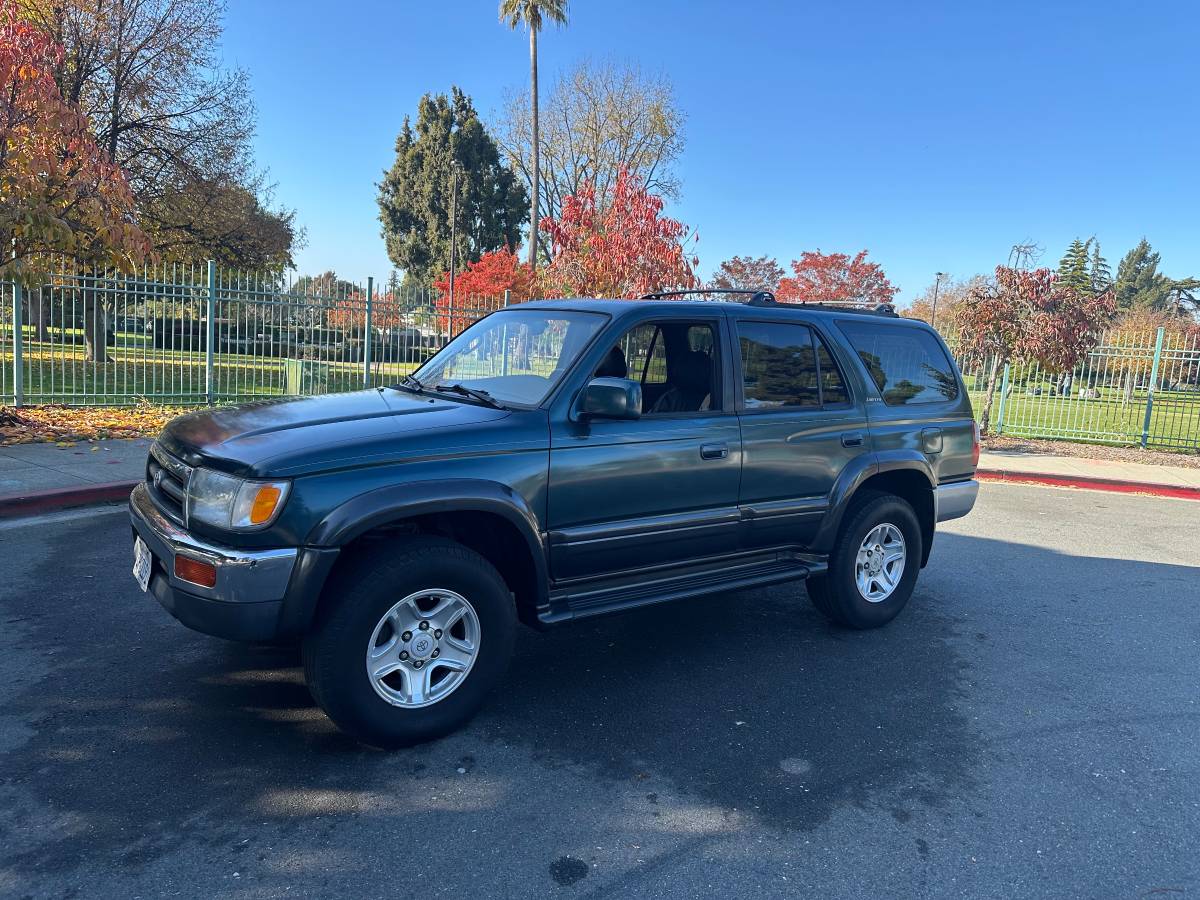 Toyota-forerunner-1996