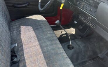 Toyota-hilux-truck-1972-red-1