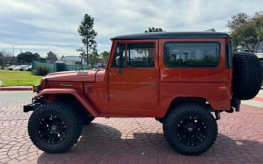 Toyota-land-cruiser-1974-orange-12