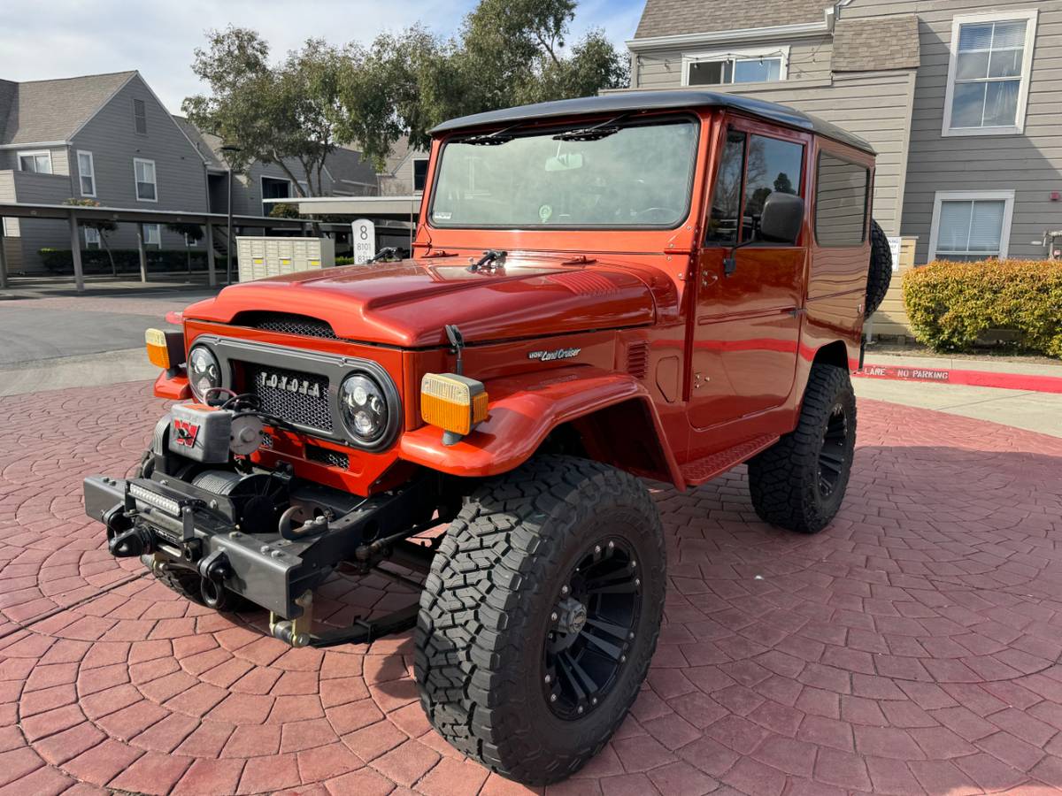 Toyota-land-cruiser-1974-orange-14