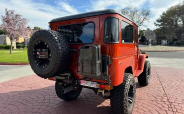 Toyota-land-cruiser-1974-orange-15