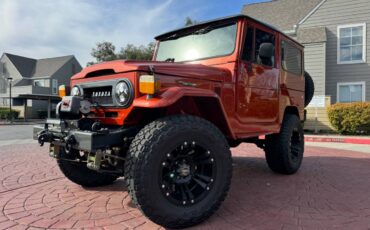 Toyota-land-cruiser-1974-orange-19