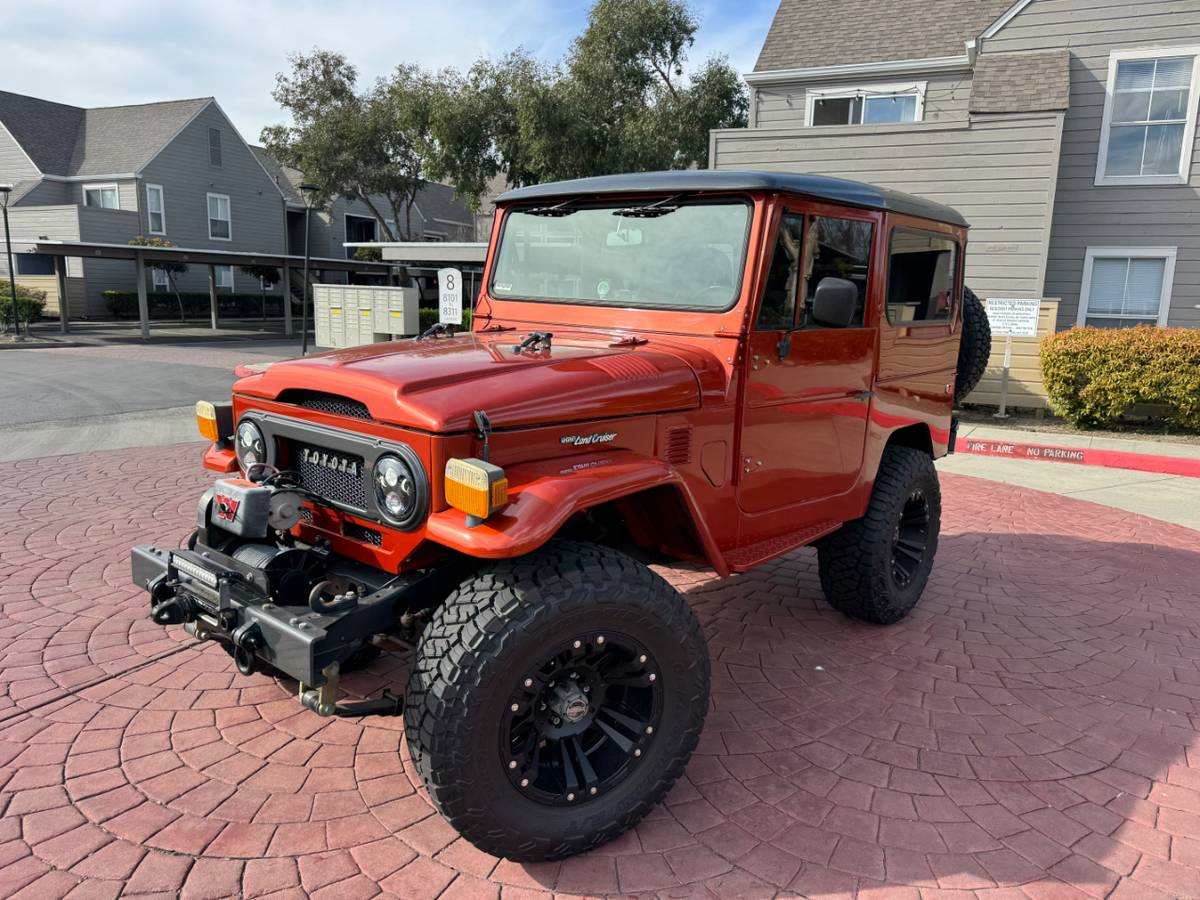Toyota-land-cruiser-1974-orange-20
