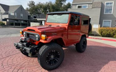 Toyota-land-cruiser-1974-orange-3