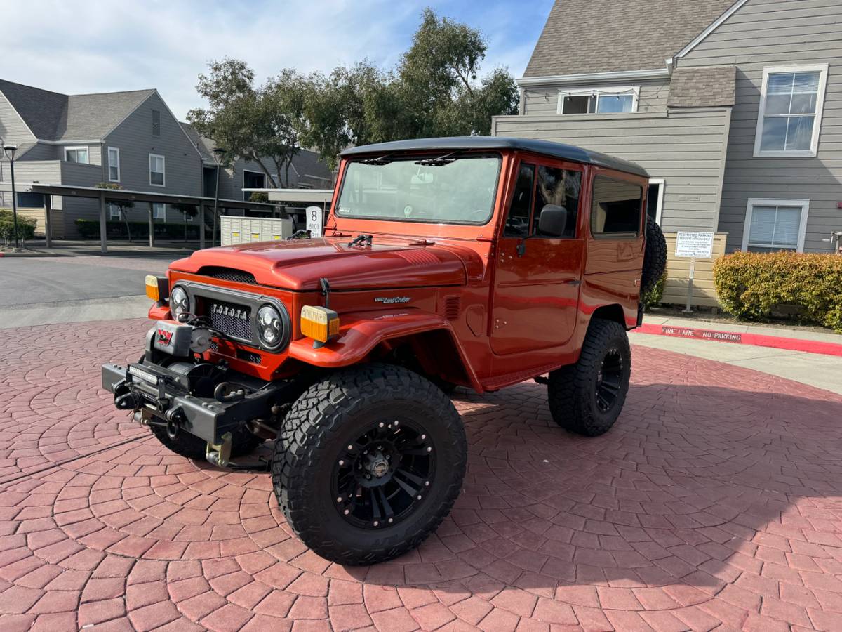 Toyota-land-cruiser-1974-orange-3