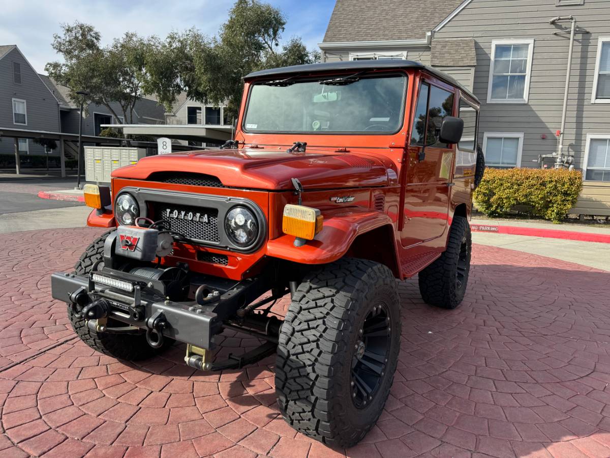 Toyota-land-cruiser-1974-orange-5