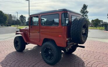 Toyota-land-cruiser-1974-orange-8