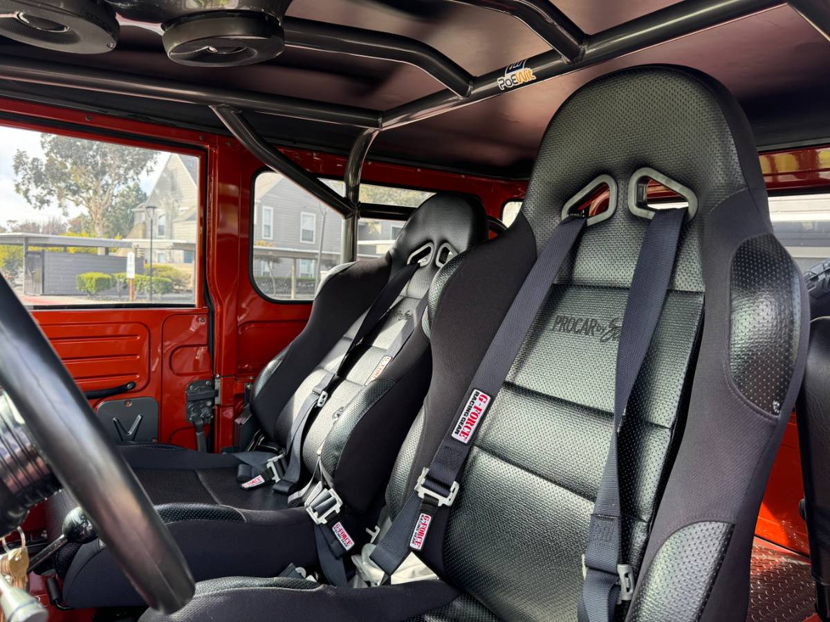 Toyota-land-cruiser-1974-orange-9