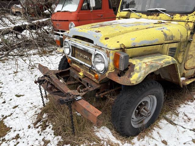 Toyota-land-cruiser-1976-yellow-2