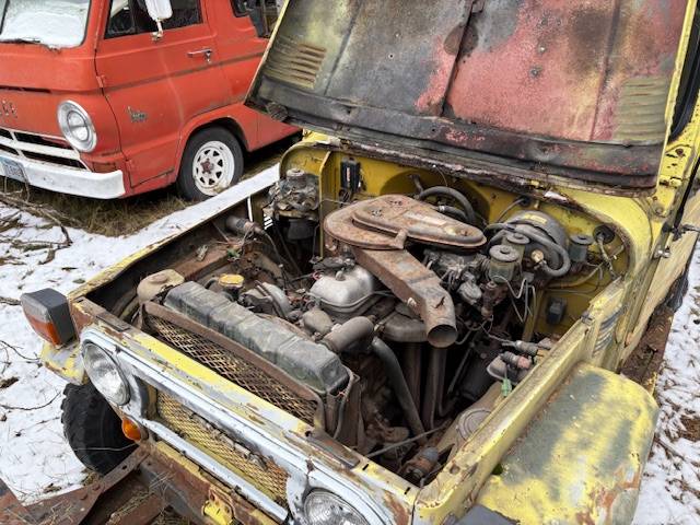 Toyota-land-cruiser-1976-yellow-4