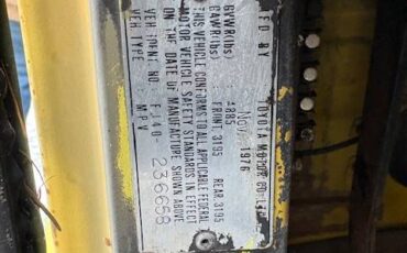 Toyota-land-cruiser-1976-yellow-7