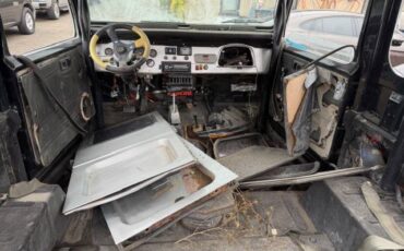 Toyota-land-cruiser-1977-silver-5