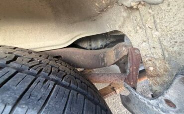 Toyota-land-cruiser-1983-yellow-5