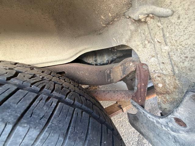 Toyota-land-cruiser-1983-yellow-5