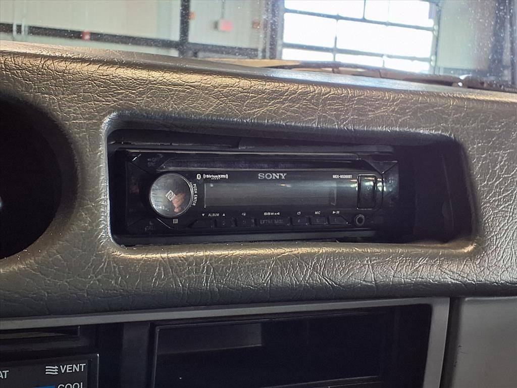 Toyota-land-cruiser-1984-blue-38