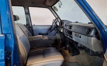 Toyota-land-cruiser-1984-blue-60