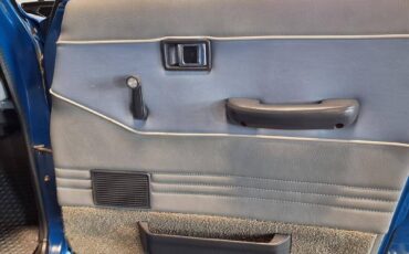 Toyota-land-cruiser-1984-blue-61