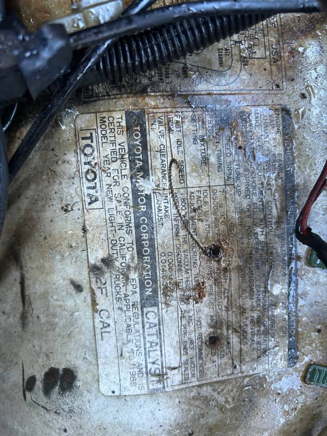 Toyota-land-cruiser-1985-white-12