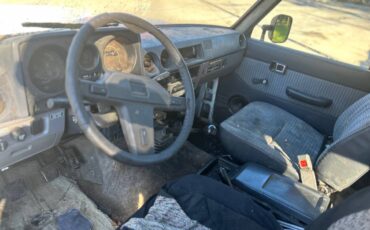 Toyota-land-cruiser-1985-white-13