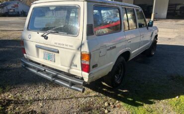 Toyota-land-cruiser-1985-white-15