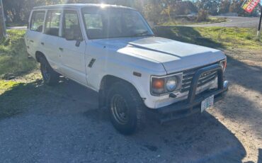 Toyota-land-cruiser-1985-white-2