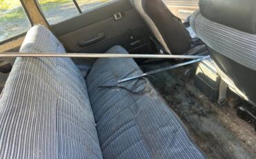 Toyota-land-cruiser-1985-white-5