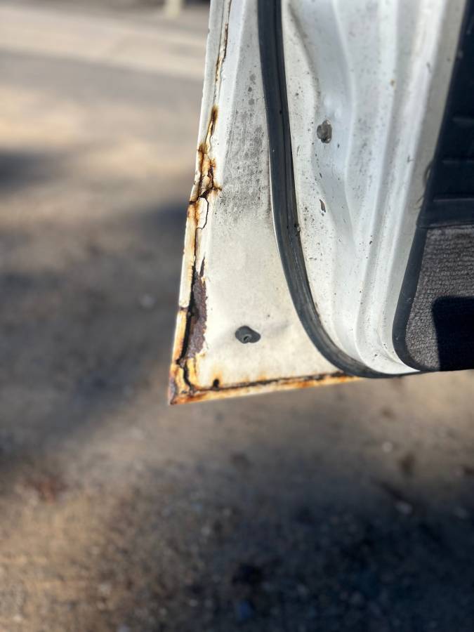 Toyota-land-cruiser-1985-white-9