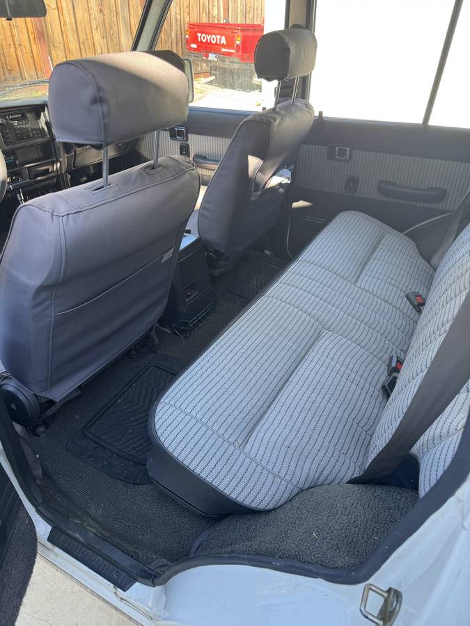 Toyota-land-cruiser-1989-white-5