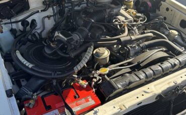 Toyota-land-cruiser-1989-white-6