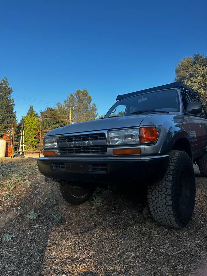 Toyota-land-cruiser-1992-silver-3