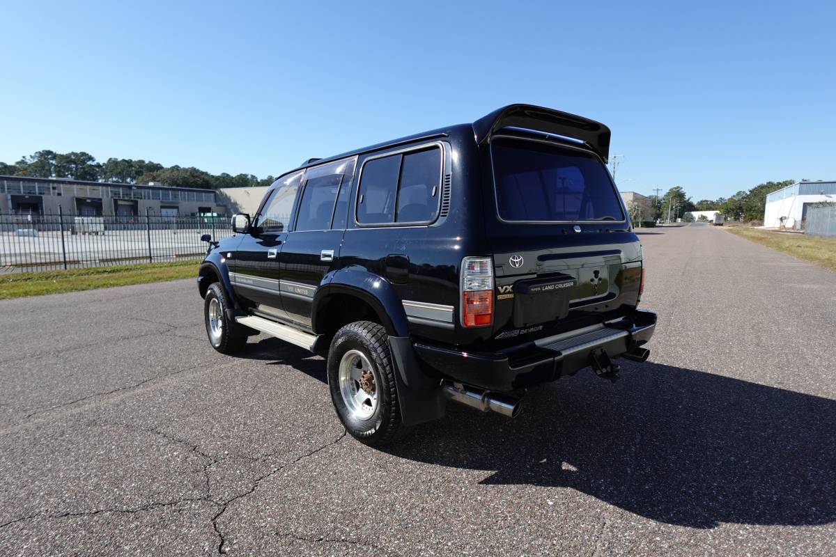 Toyota-land-cruiser-1993-black-11