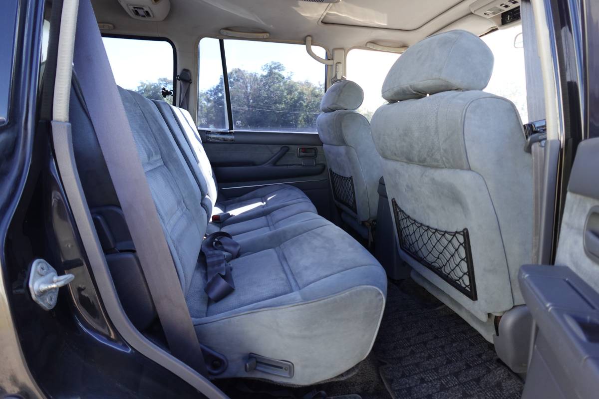 Toyota-land-cruiser-1993-black-15