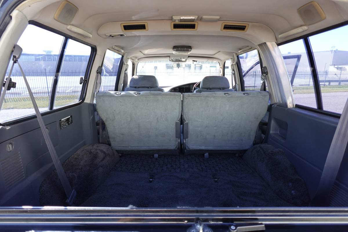 Toyota-land-cruiser-1993-black-16