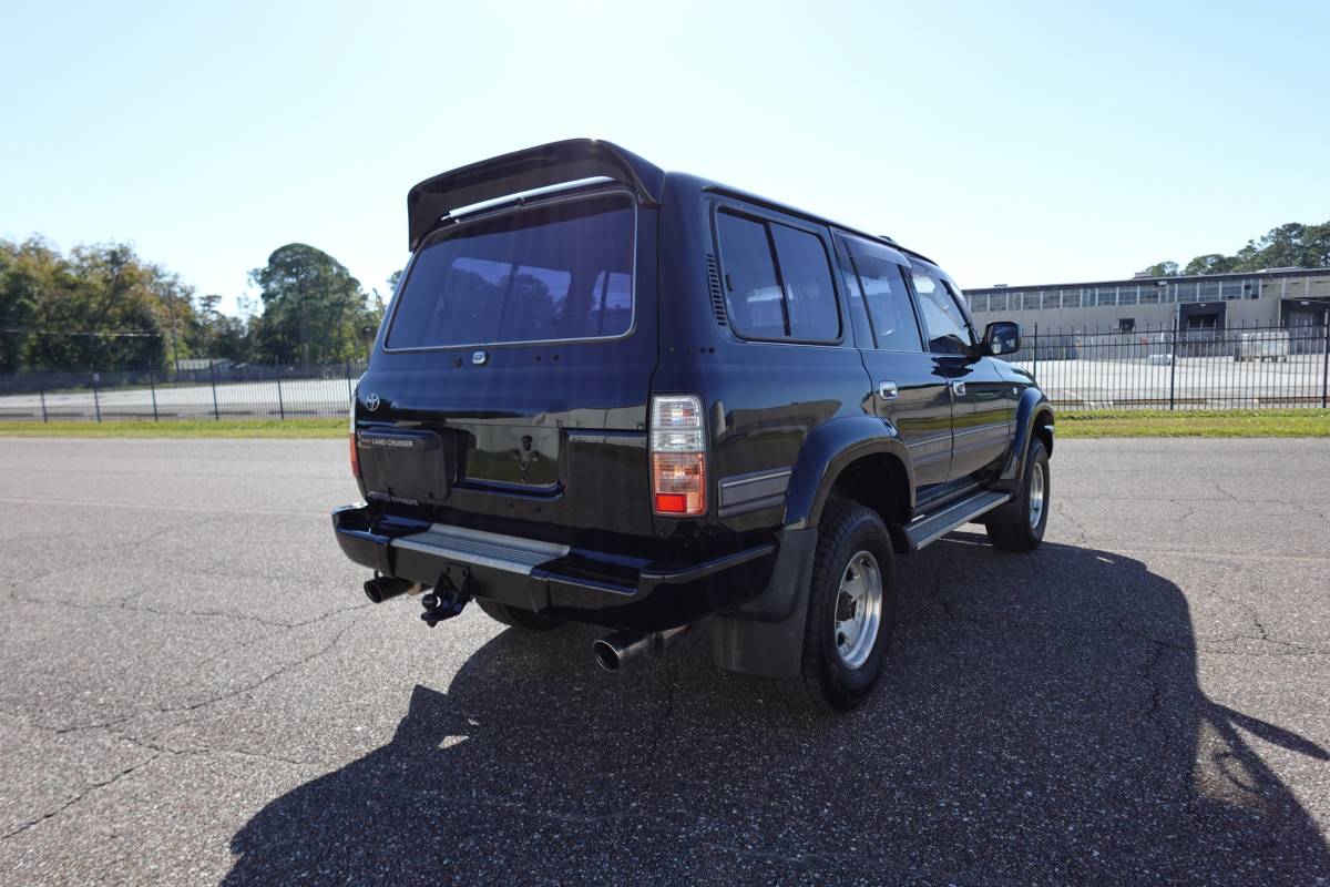 Toyota-land-cruiser-1993-black-9