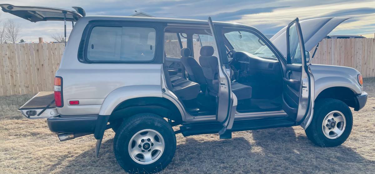Toyota-land-cruiser-1994-brown-10
