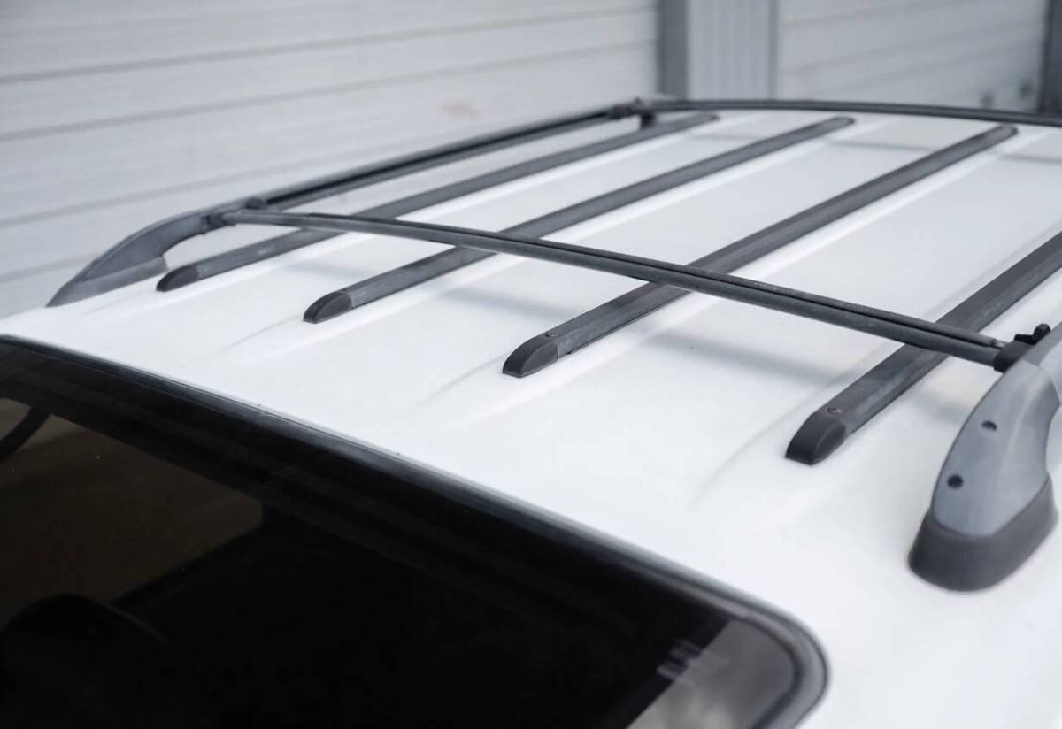 Toyota-land-cruiser-base-4dr-s-1993-white-24