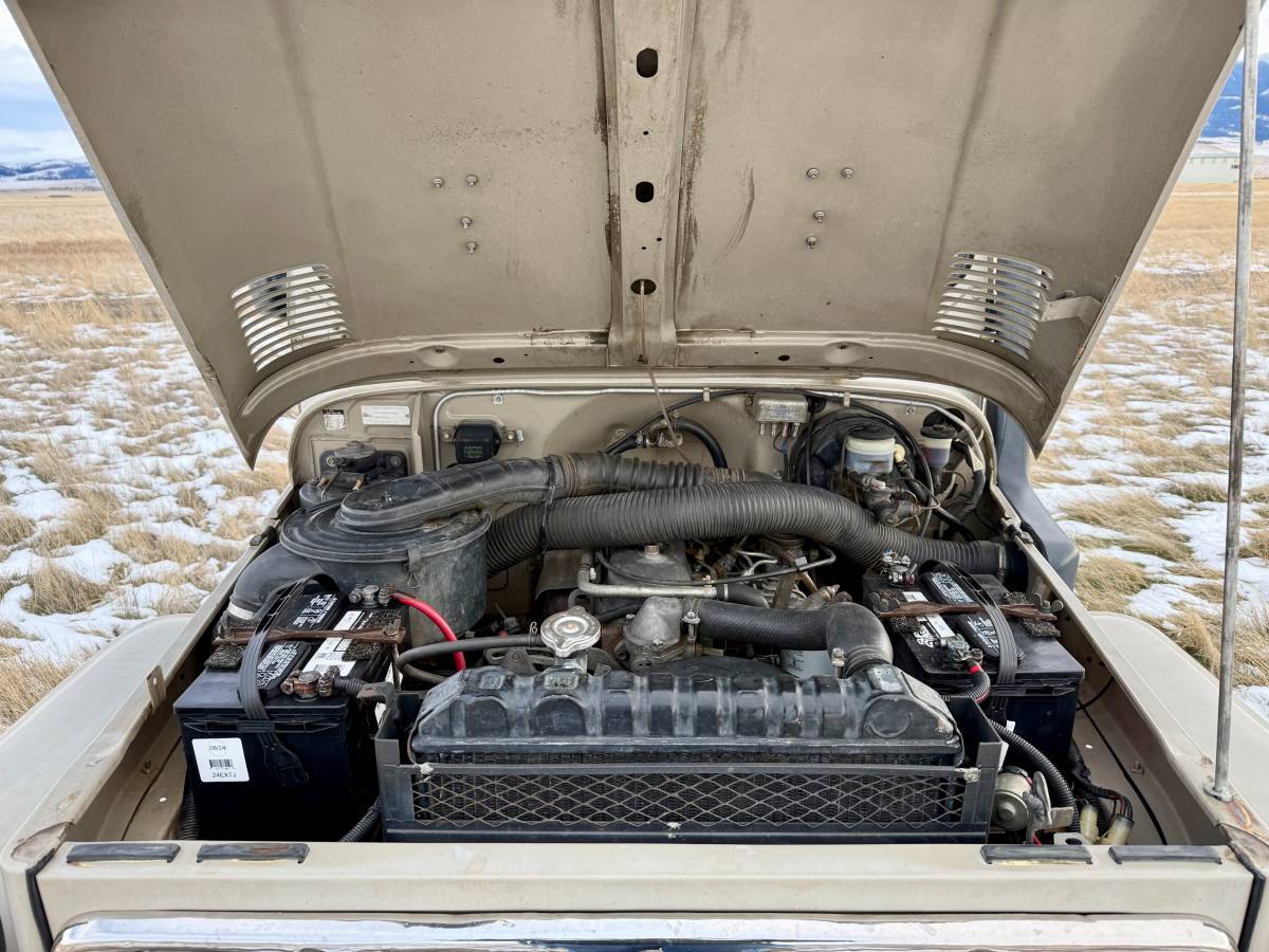 Toyota-land-cruiser-diesel-1983-8