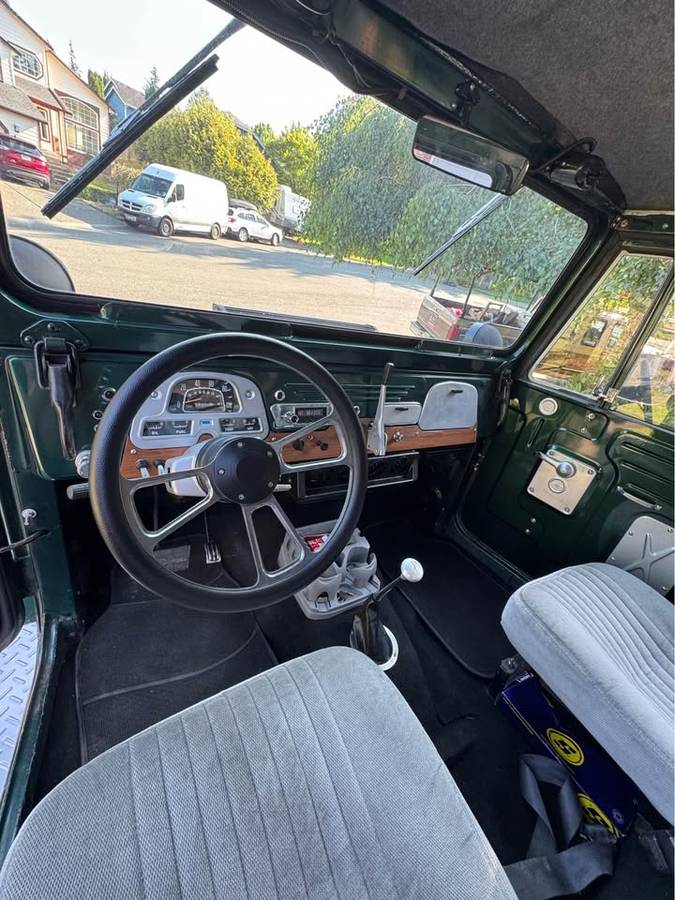 Toyota-land-cruiser-fj40-1966-11