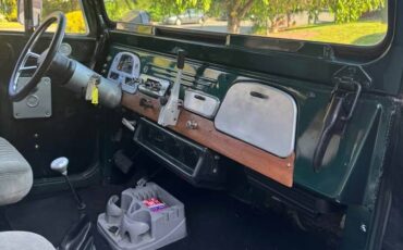 Toyota-land-cruiser-fj40-1966-3