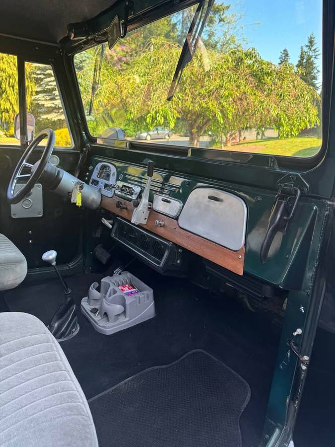 Toyota-land-cruiser-fj40-1966-3