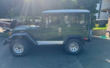 Toyota-land-cruiser-fj40-1966-5